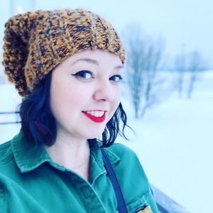 Meet your Posher, Maria